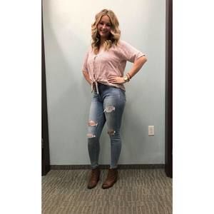 Meet your Posher, Danielle